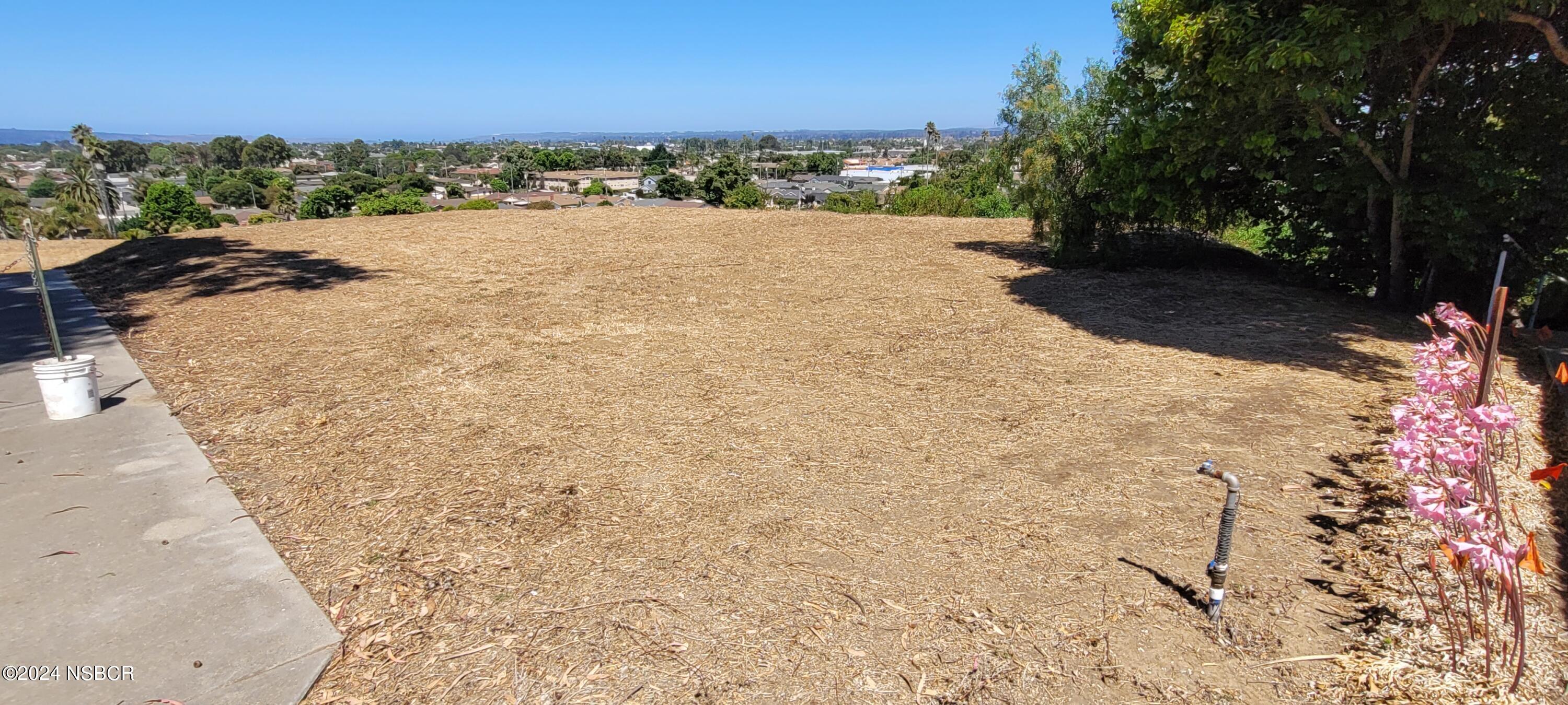 a view of outdoor space and city view