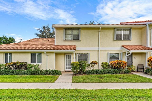 $400,000 | 6372 Boca Circle | Boca del Mar