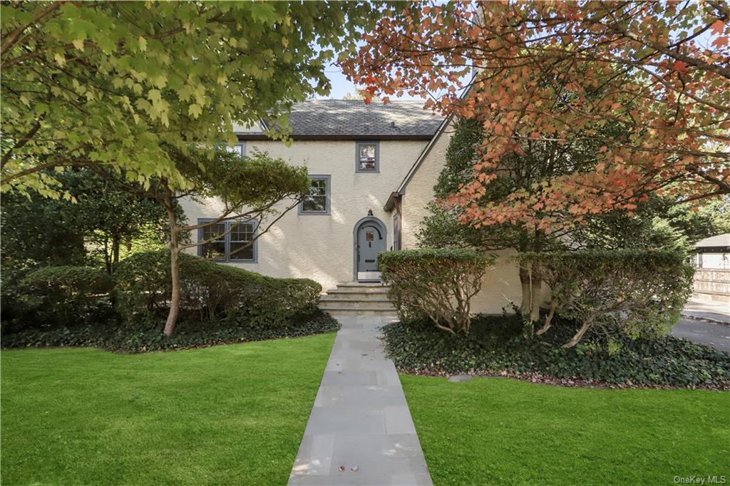 Stunning storybrook Tudor conveniently located across from Edgewood Elementary School and just a short walk to the Scarsdale shops and the Metro North train for a 32 minute commute to Grand Central Station.