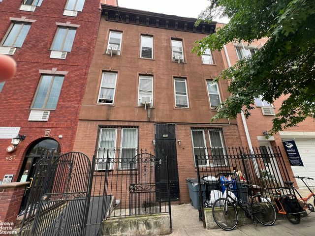 $1,800,000 | 561 6th Avenue | Park Slope