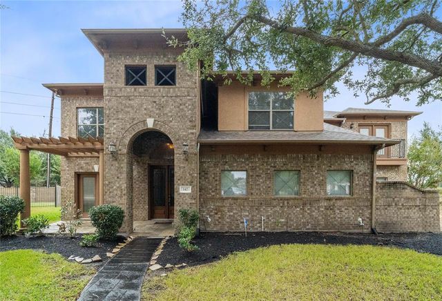 $775,000 | 147 Trudeau Lane | Sugar Land