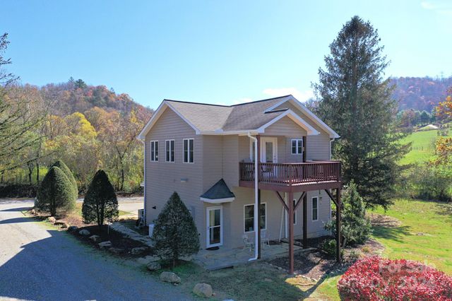 $345,000 | 219 Bugle Boy Drive | River Township - Jackson County