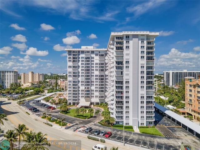 $2,990 | 405 North Ocean Boulevard, Unit 411 | Beach