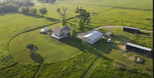 $1,550,000 | 1514 100th Street | Fall River Township - Greenwood County