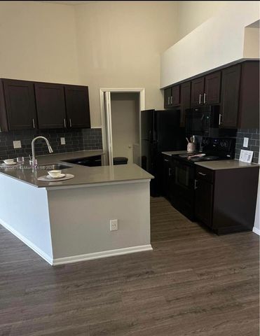 $1,300 | 2750 Southwest 73rd, Unit 23 | Playland Village