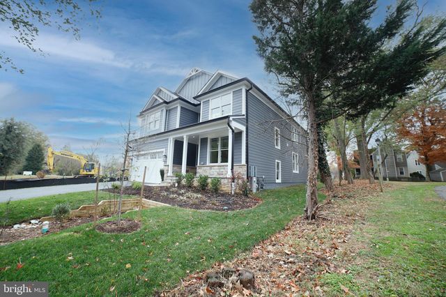 $1,550,000 | 9 Rusty Red Drive | Annapolis