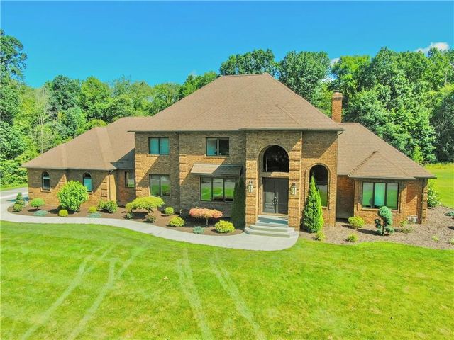 $848,000 | 794 Club Drive | Neshannock