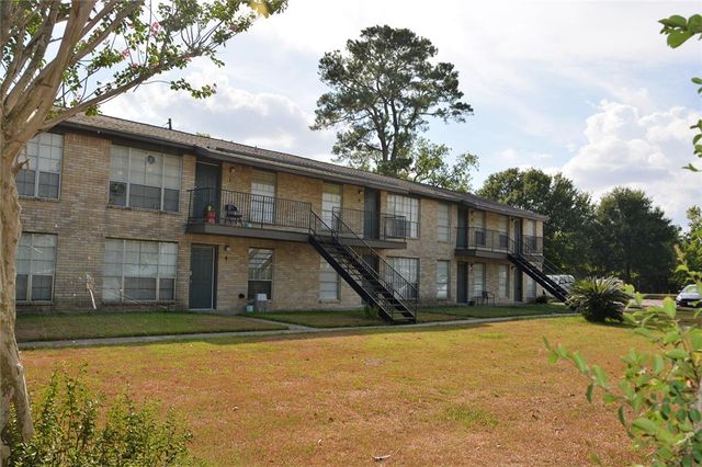 $750 | 19027 Old Guy Road, Unit 1 | Damon