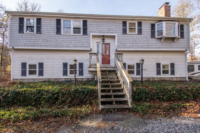 $460,000 | 49 Warbler Lane | South Yarmouth