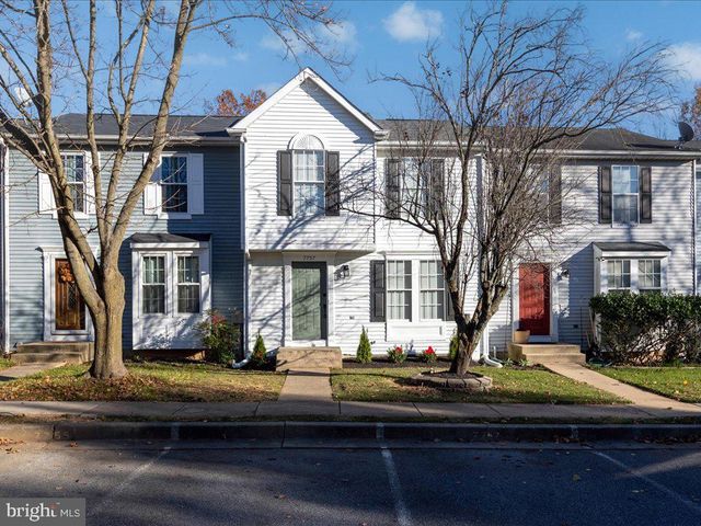 $319,900 | 7757 Paddock Way | Parkview Trail