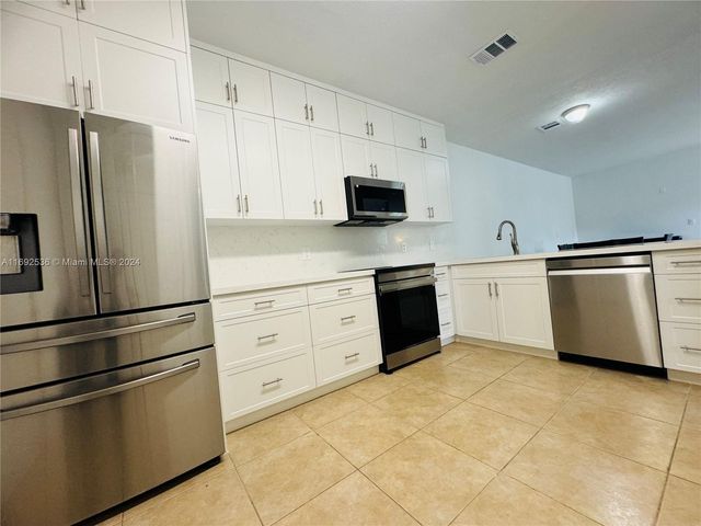 $4,249 | 9195 Southwest 153rd Avenue, Unit 4/33V | The Hammocks