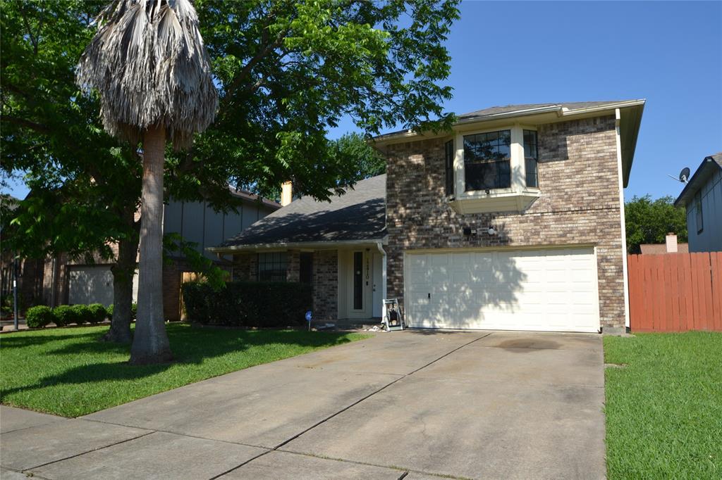 front view of house with a yard