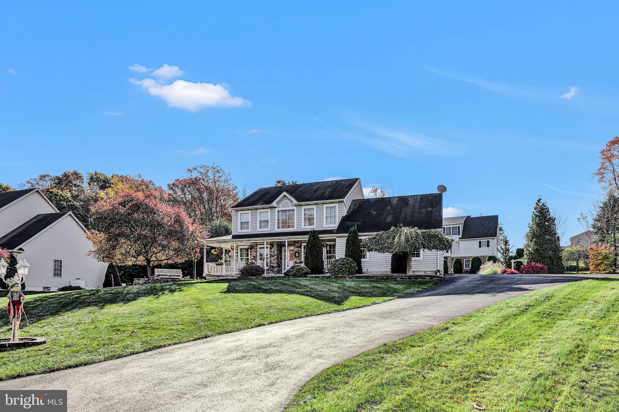 a front view of house with yard