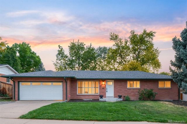 $925,000 | 3565 South Holly Street | Southmoor Park