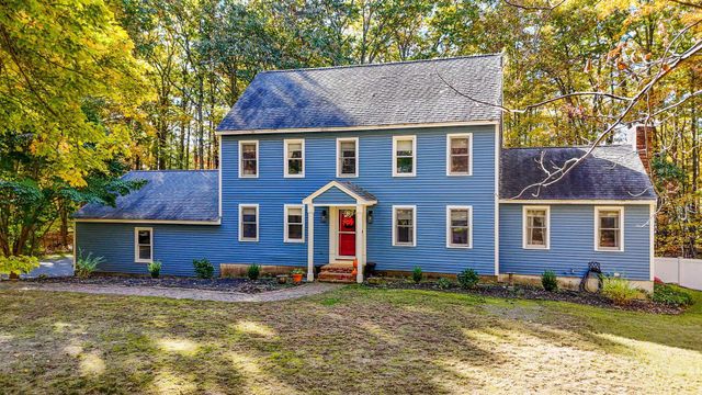 $799,900 | 37 Geisser Lane | Hampstead