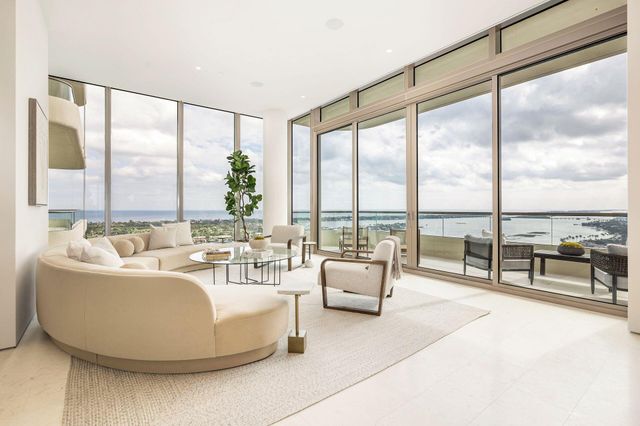 $10,595,000 | 200 Arkona Court, Unit 2501 | Mango Promenade