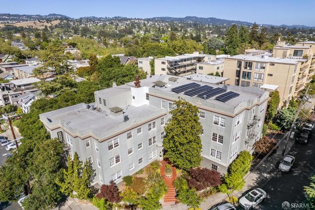 $6,950,000 | 138 Monte Cresta Avenue | Piedmont Avenue