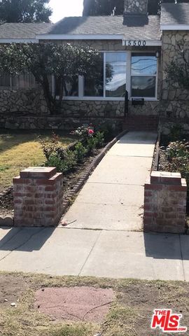 $4,500 | 15500 Camarillo Street | Encino