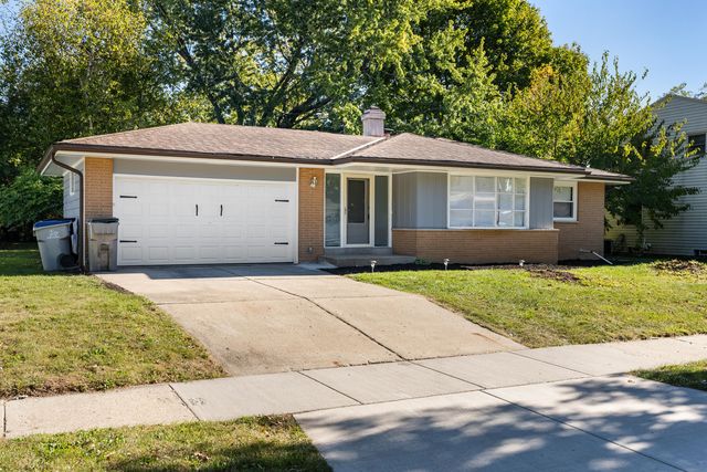 $319,900 | 8411 West Denver Avenue | Menomonee River Hills