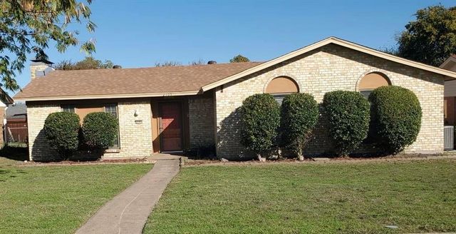 $280,000 | 2105 Vail Drive | Holiday Park