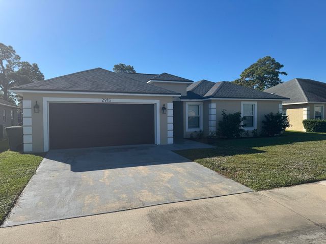 $2,000 | 2915 Zora Neal Drive | Fort Pierce