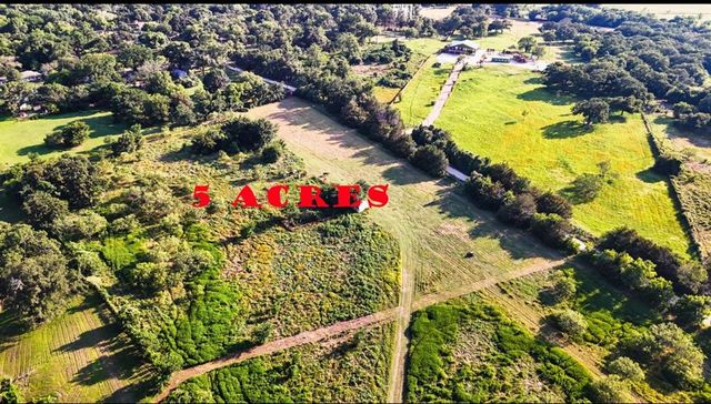 $300,000 | 5-acres Navarro Drive