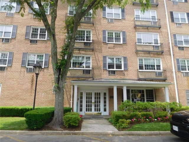 $2,600 | 1 Consulate Drive, Unit 2J | Tuckahoe