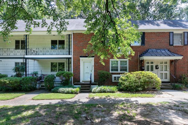 $1,800 | 1056 Nichols Drive | Cameron Village Condominiums