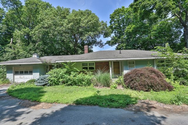 $399,900 | 6 Princeton Road | Hudson Center