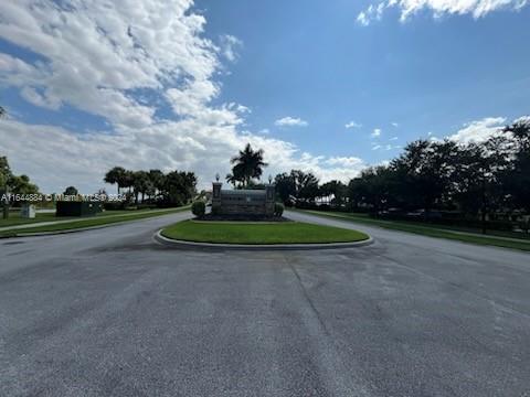 a view of a golf course