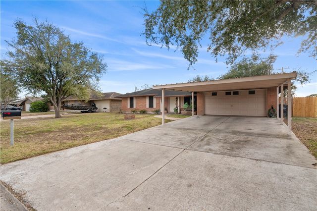 $238,000 | 10749 Kingwood Drive | Northwest Corpus Christi