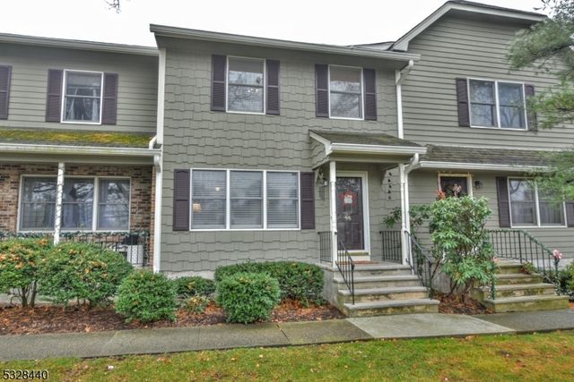 $429,000 | 96 Lincoln Park Road | Pequannock