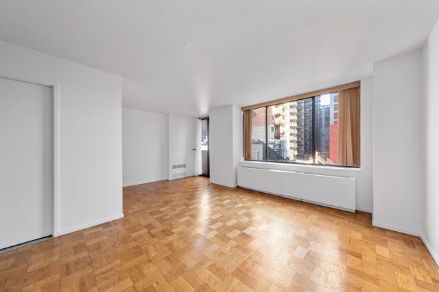 $3,200 | 311 East 38th Street, Unit 4D | Murray Hill