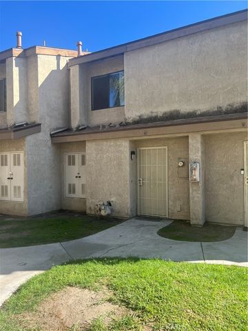 $1,900 | 936 Fairway Drive, Unit 45 | Colton