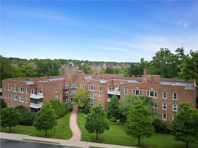 $3,995 | 700 Scarsdale Avenue, Unit 2C | Eastchester