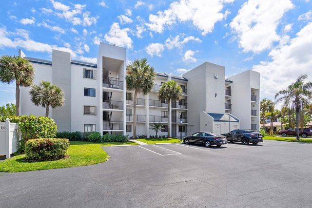 $395,000 | 1605 Highway 1, Unit F104 | Jupiter Ocean-Racquet Club Tennis Village