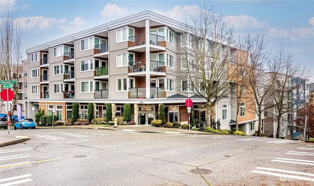 $1,995 | 4752 41st Avenue Southwest, Unit 406 | Genesee