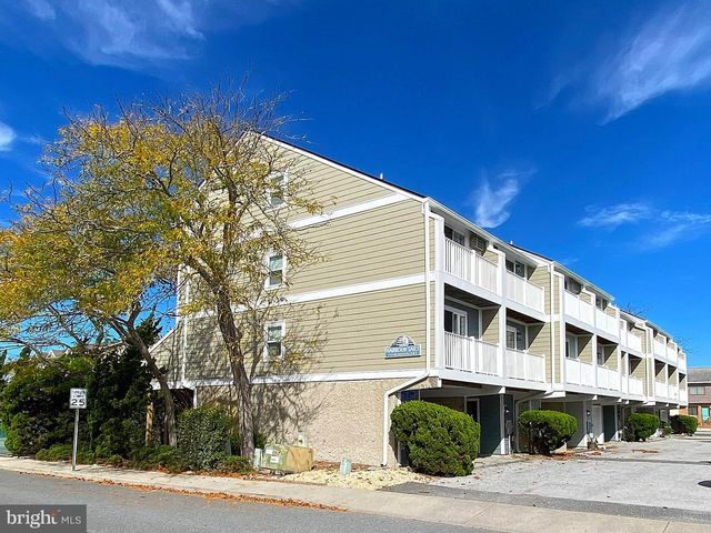 $420,000 | 161 Captains Quarters Road, Unit 7 | Ocean City