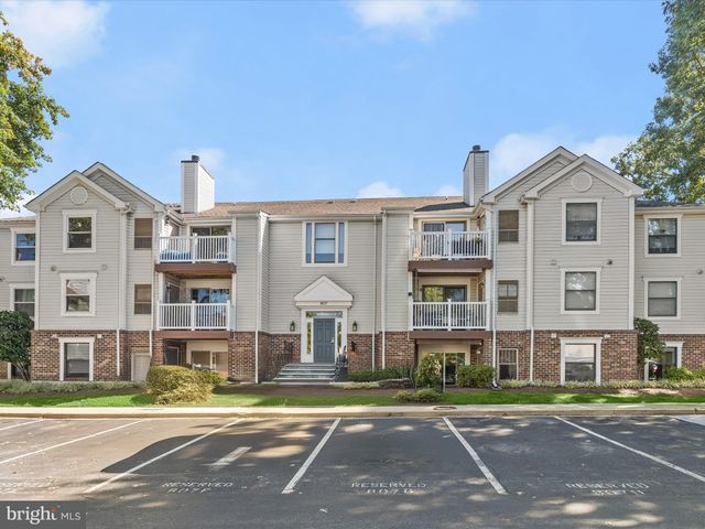 $239,500 | 807 Stratford Way, Unit 1300D | Fredericktowne Village