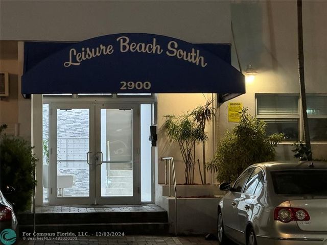 $2,300 | 2900 Banyan Street, Unit 301 | Leisure Beach South