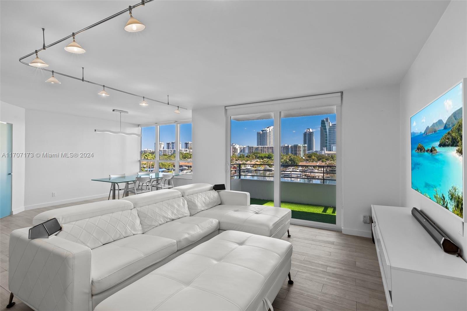 Living area with view to balcony