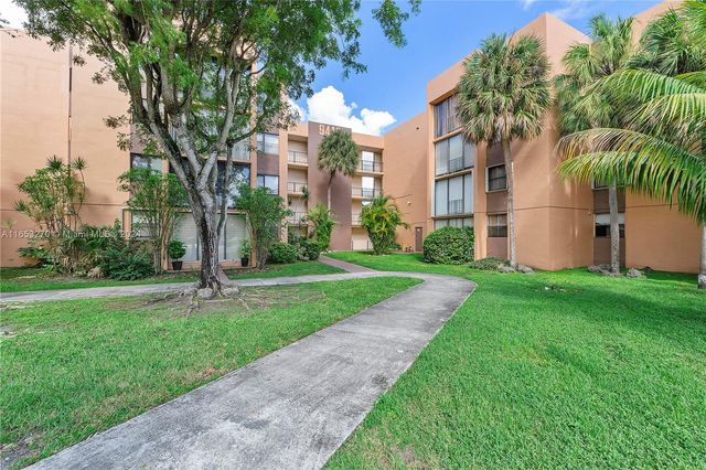 $295,000 | 9410 West Flagler Street, Unit 114 | Fountainebleau