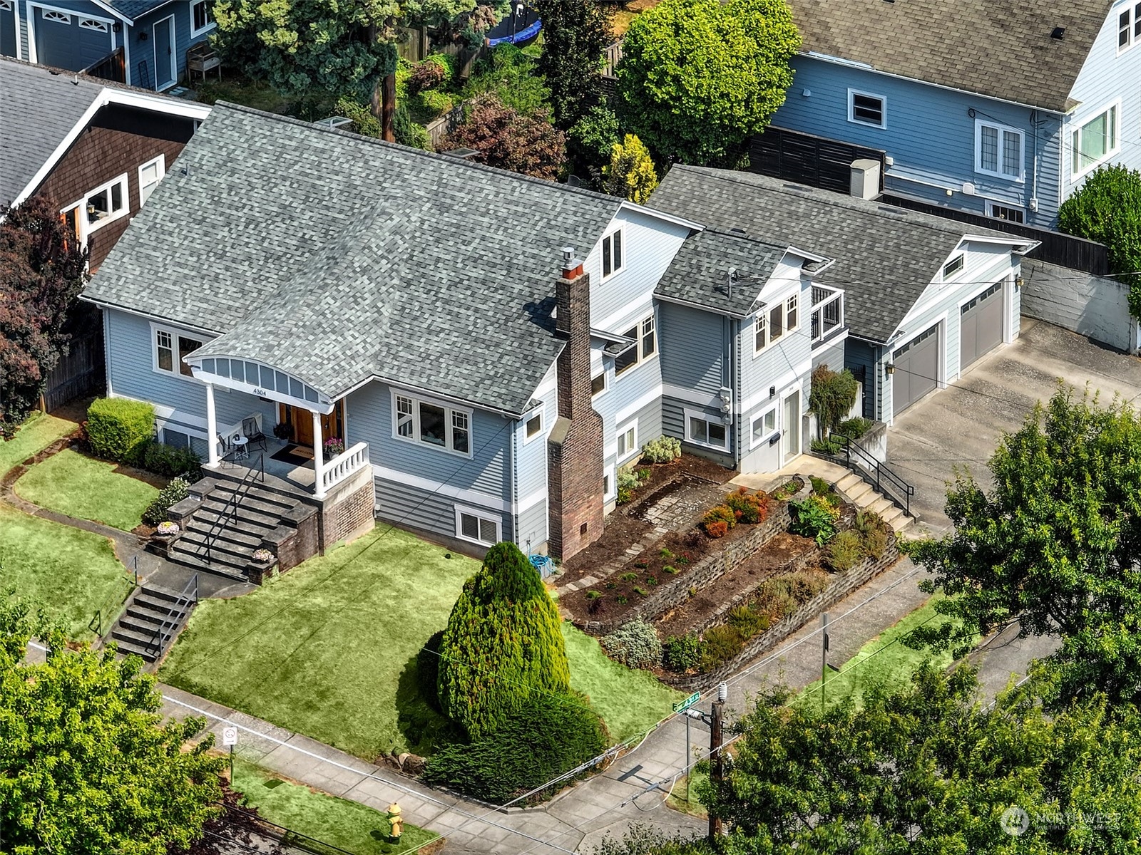 Take a look inside Seattle's modern mansions