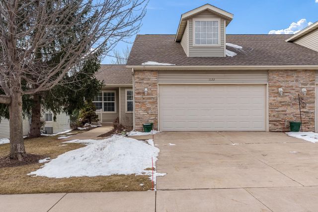 $220,000 | 1122 Shingle Oak Lane | Rockford