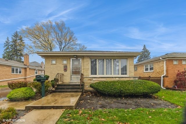 $425,000 | 8315 West Park Avenue | Niles