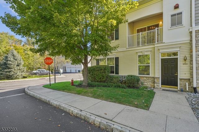 $3,200 | 203 Stone Creek Court | Whippany