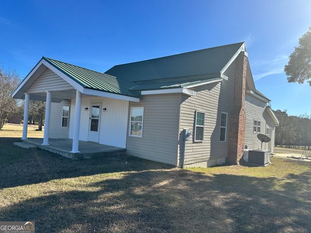 $1,700 | 323 Pinehill Road