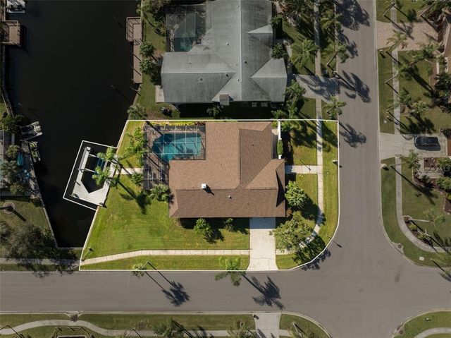 $1,100,000 | 5823 Dory Way | Bay Port Colony