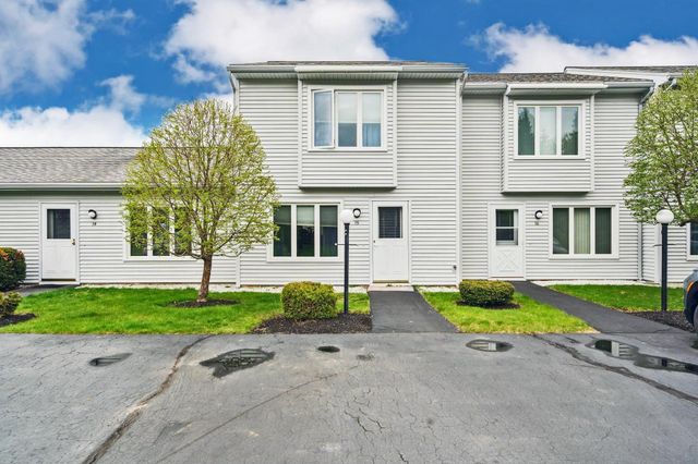 $239,000 | 15 Kyle Drive, Unit 15 | Newport Village