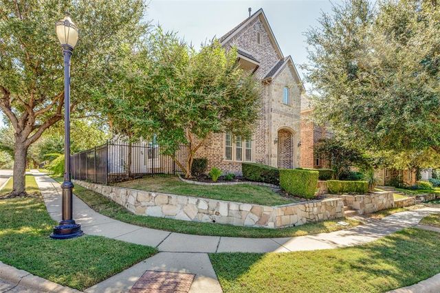 $564,000 | 801 Chapel Hill Lane | McKinney